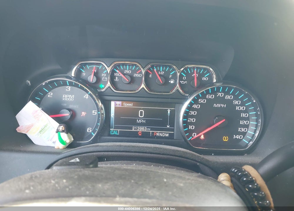 2015 CHEVROLET SUBURBAN 1500 LTZ VIN: 1GNSKKKC4FR636812