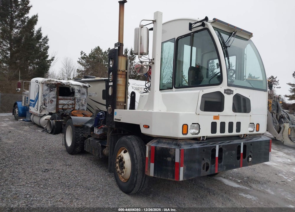 2017 AUTOCAR LLC XSPOTTER-ON VIN: 516H4GB20HH223189