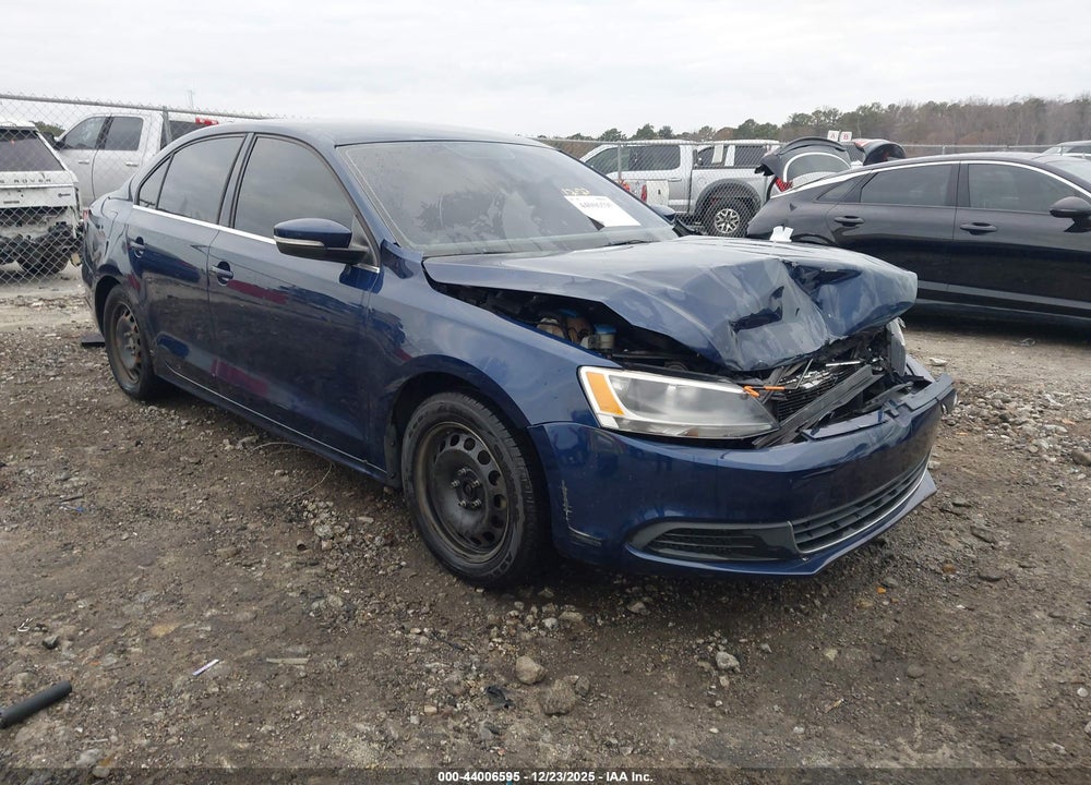 2013 VOLKSWAGEN JETTA 2.5L SE VIN: 3VWDP7AJ0DM402663