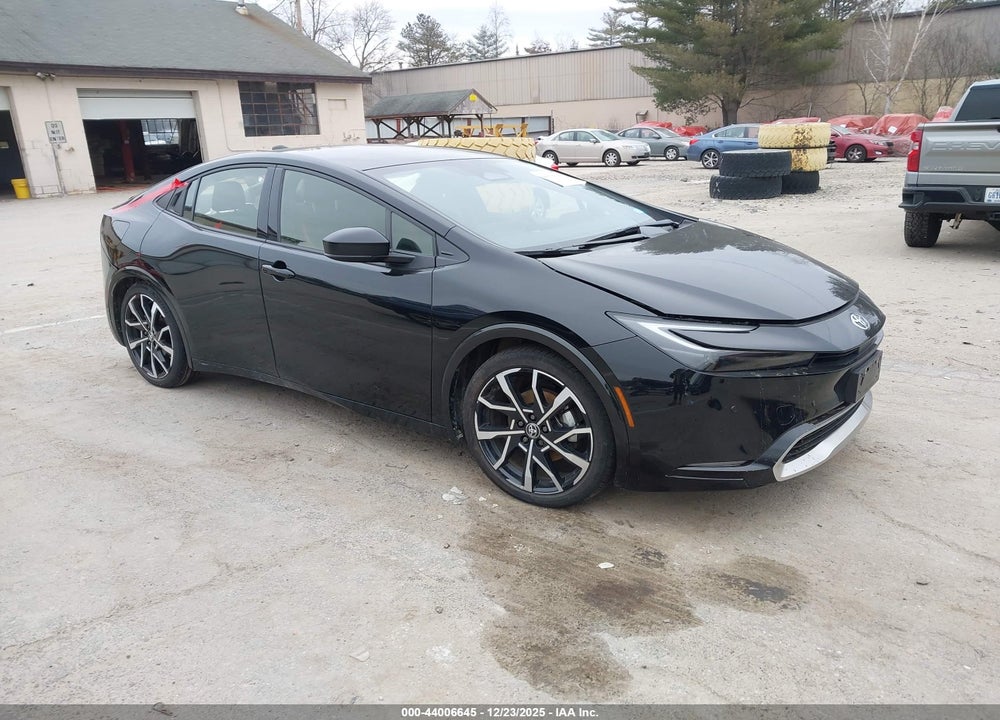2024 TOYOTA PRIUS PRIME XSE VIN: JTDACACU2R3015420