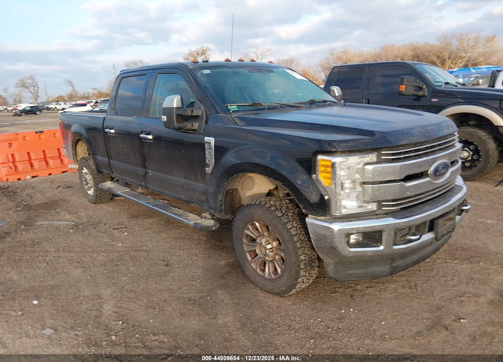 2017 FORD F-250 LARIAT VIN: 1FT7W2B6XHED87181