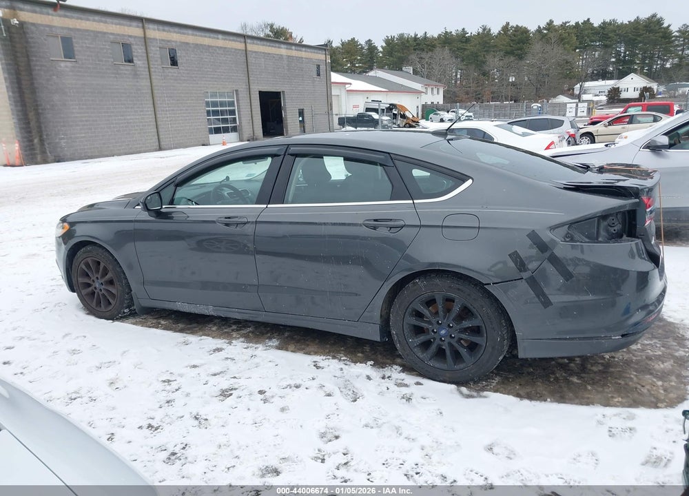2017 FORD FUSION SE VIN: 3FA6P0HD9HR338219