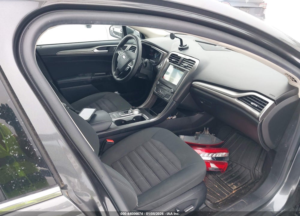 2017 FORD FUSION SE VIN: 3FA6P0HD9HR338219