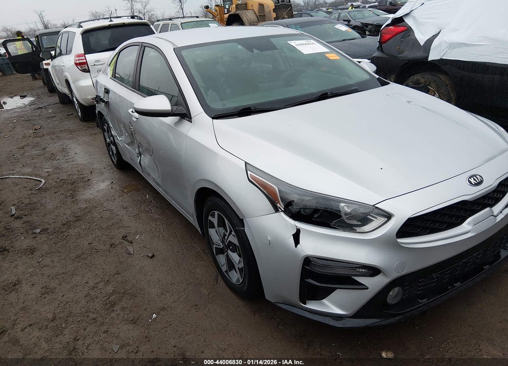 2019 KIA FORTE LXS VIN: 3KPF24ADXKE113722