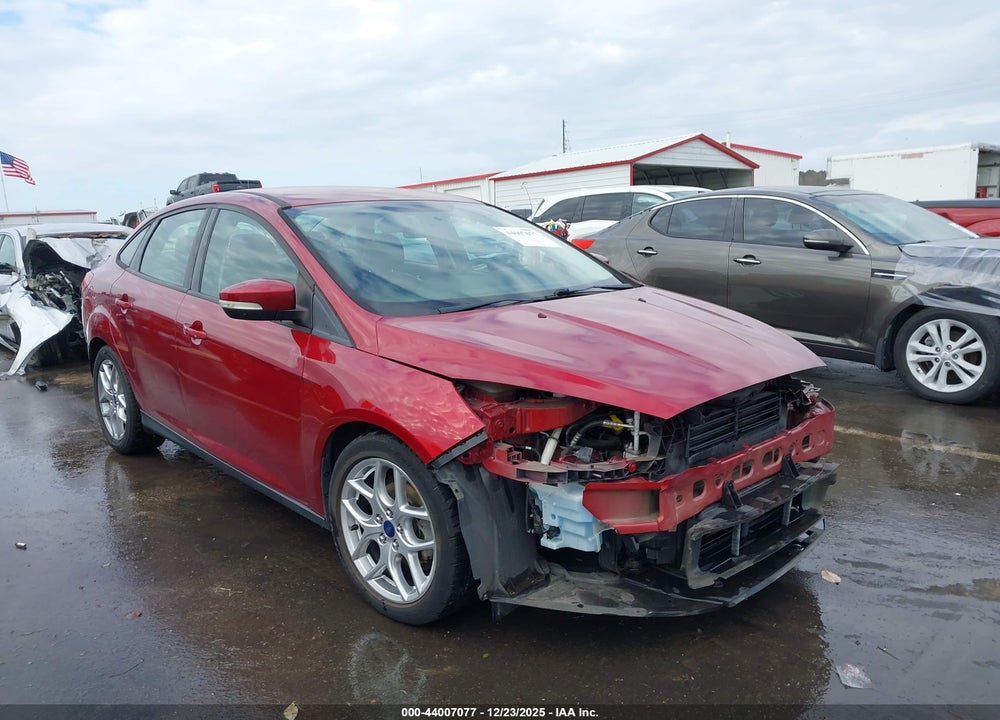 2015 FORD FOCUS SE VIN: 1FADP3F20FL214698