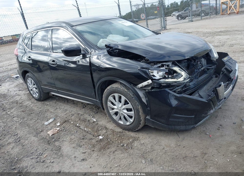 2018 NISSAN ROGUE S VIN: 5N1AT2MTXJC769516