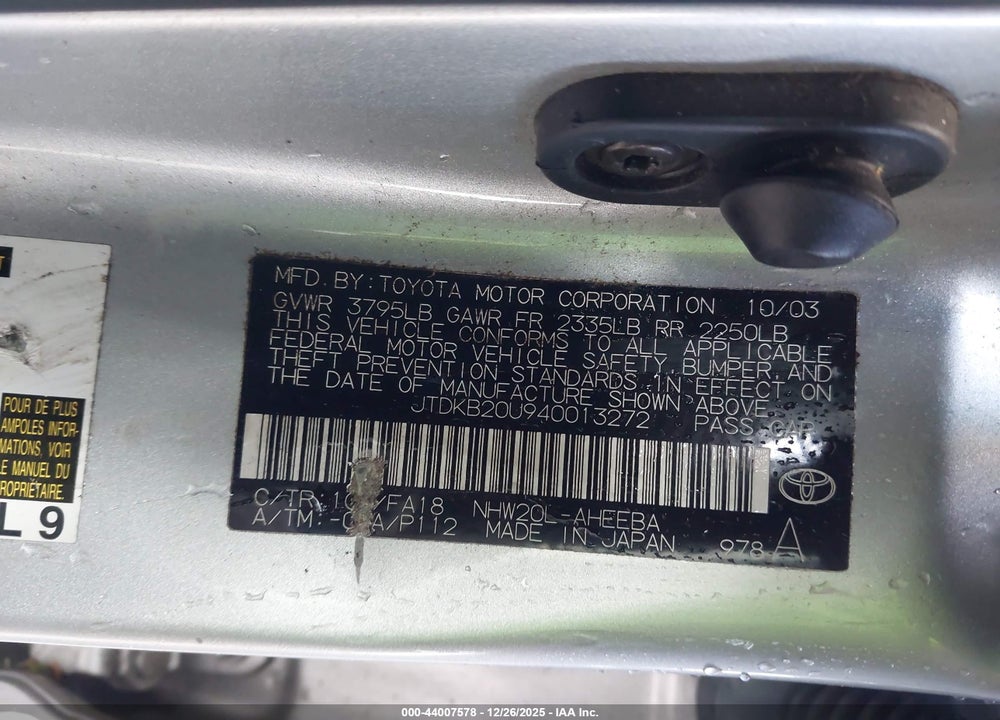 2004 TOYOTA PRIUS VIN: JTDKB20U940013272