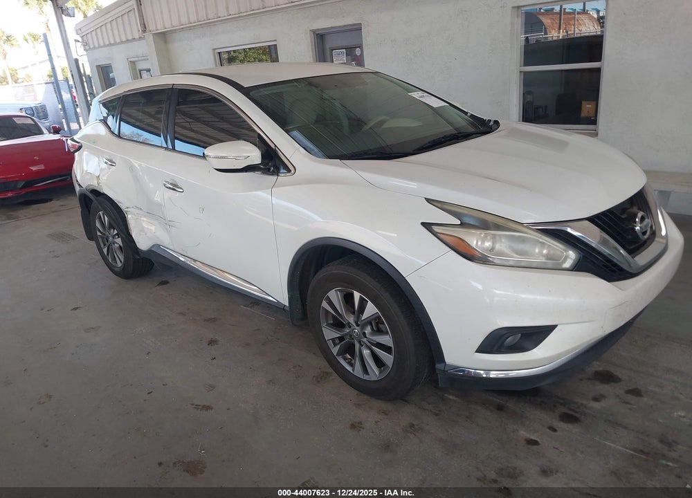 2015 NISSAN MURANO S VIN: 5N1AZ2MG2FN282324