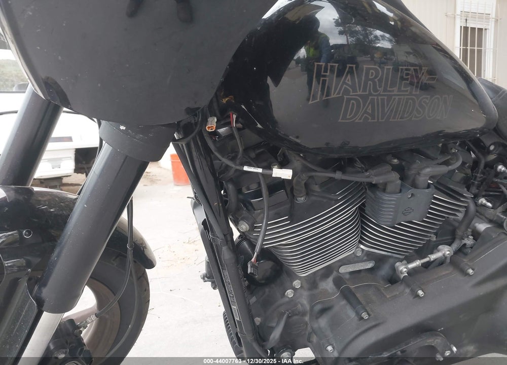 2022 HARLEY-DAVIDSON FXLRS VIN: 1HD1YWZ26NB016623