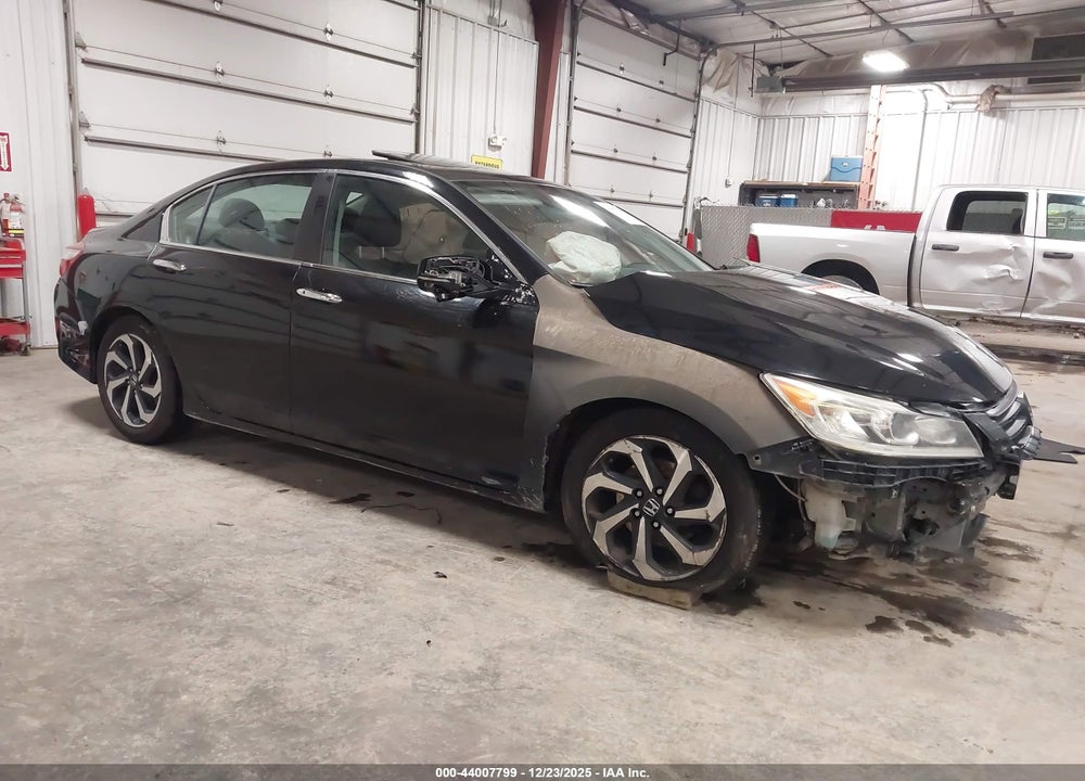 2016 HONDA ACCORD EX-L VIN: 1HGCR2F88GA053448