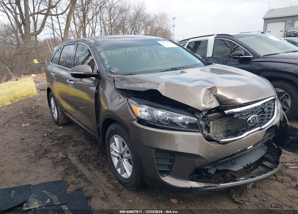 2019 KIA SORENTO 3.3L LX VIN: 5XYPG4A5XKG577823