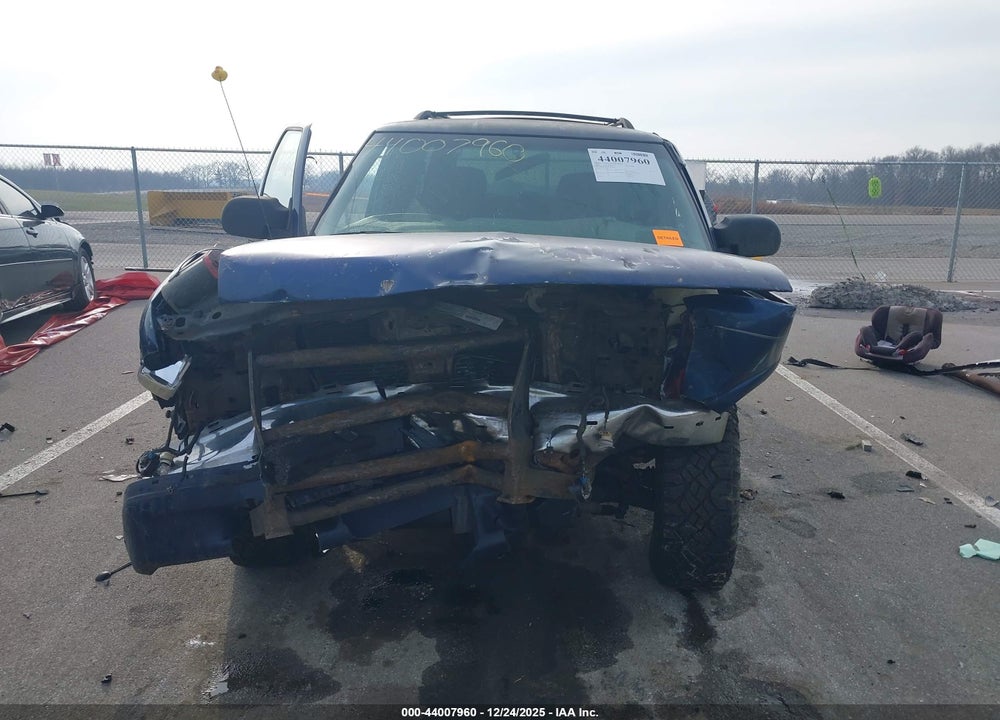 2002 CHEVROLET BLAZER LS VIN: 1GNDT13W92K170287