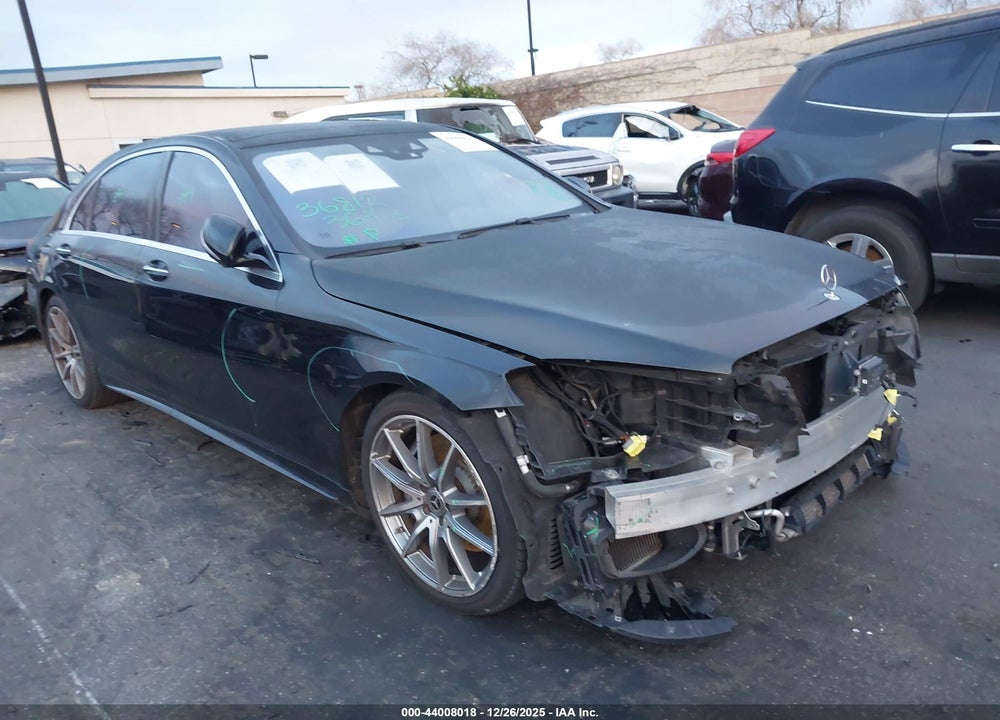 2018 MERCEDES-BENZ S 560 VIN: WDDUG8DB0JA418261