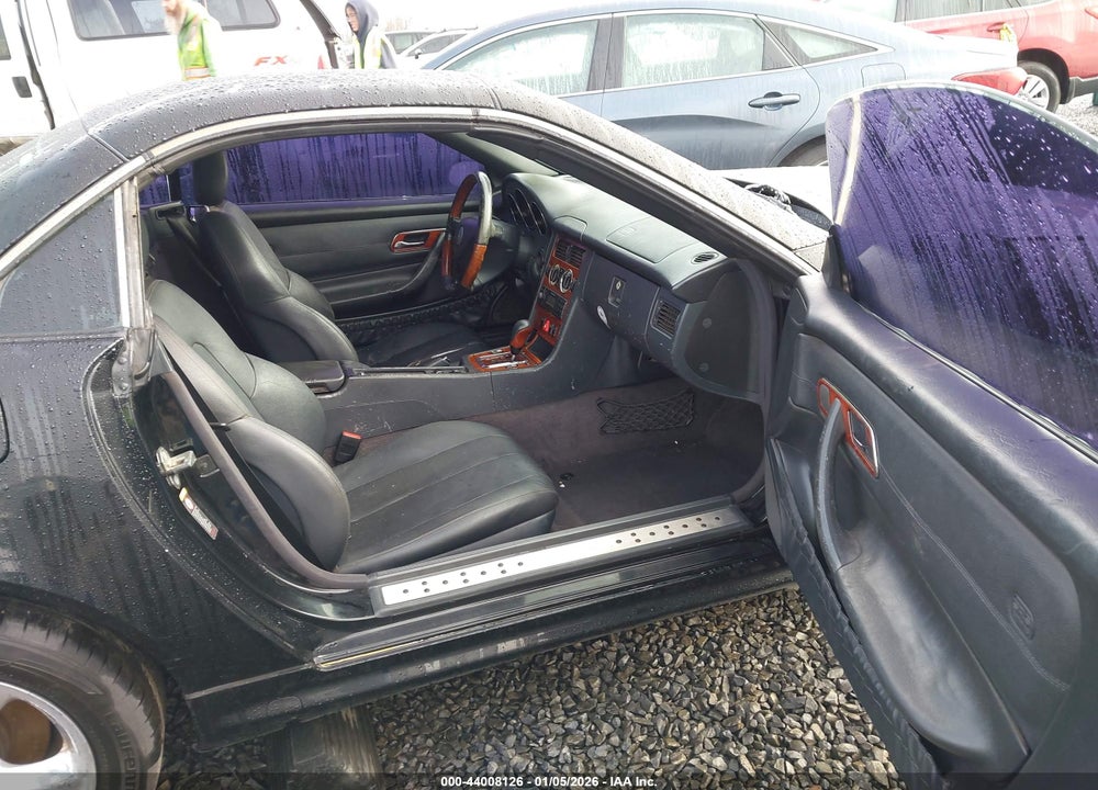 2002 MERCEDES-BENZ SLK 320 VIN: WDBKK65F42F268714
