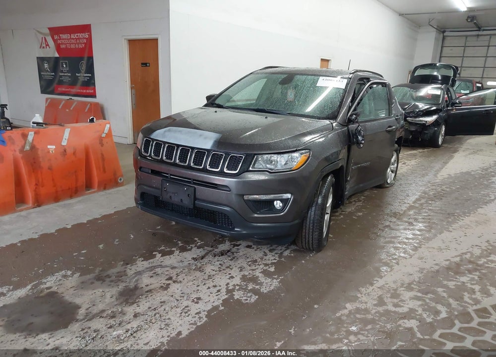 2018 JEEP COMPASS LATITUDE FWD VIN: 3C4NJCBB0JT309152