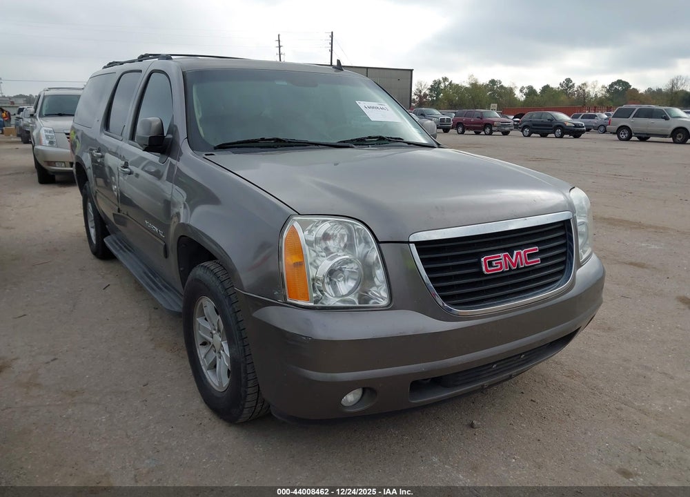2013 GMC YUKON XL 1500 SLT VIN: 1GKS1KE04DR108556