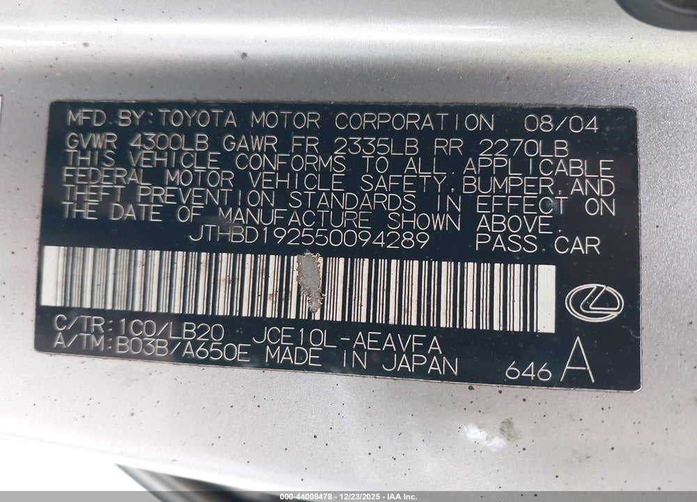 2005 LEXUS IS 300 BASE W/5-SPEED MANUAL VIN: JTHBD192550094289