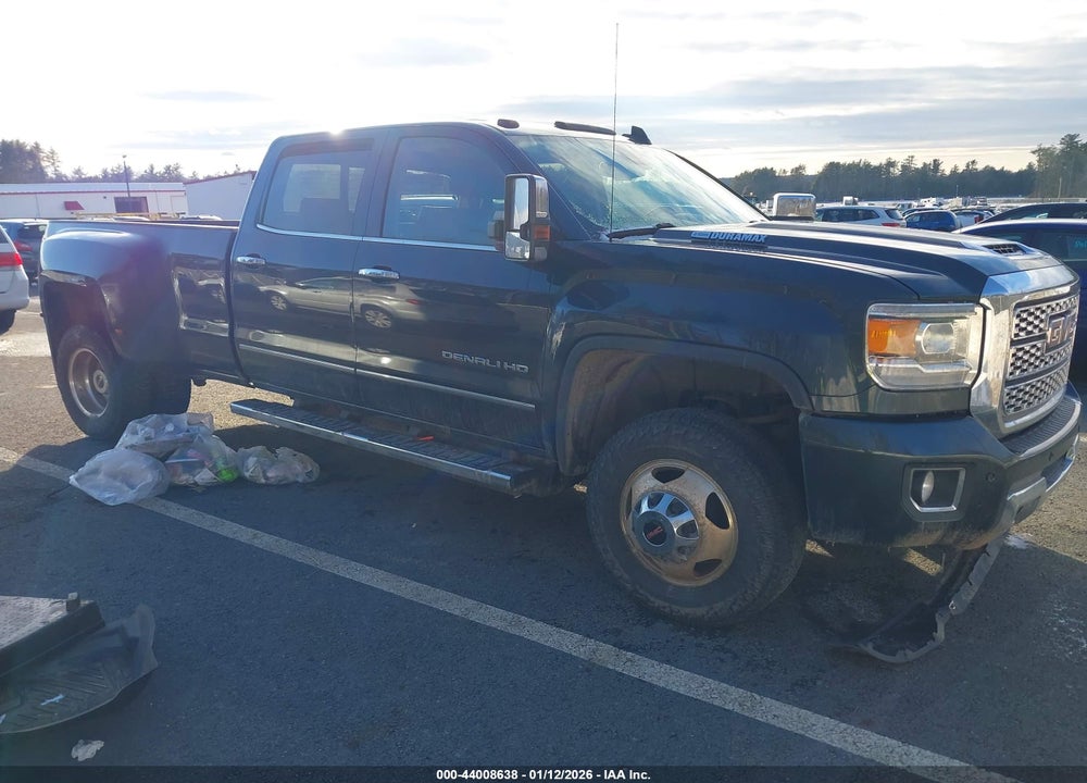 2018 GMC SIERRA 3500HD DENALI VIN: 1GT42YEY3JF117367