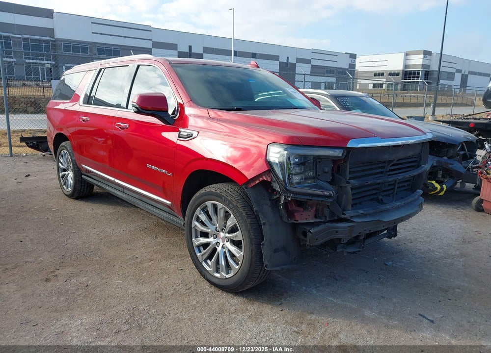 2022 GMC YUKON XL 4WD DENALI VIN: 1GKS2JKL7NR318494