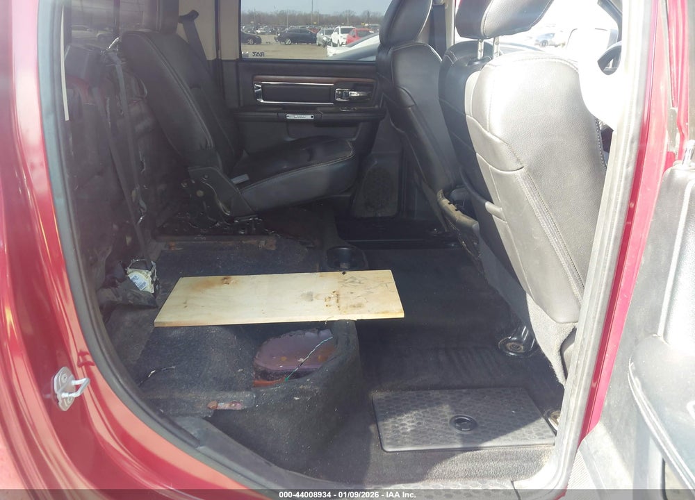 2015 RAM 1500 LAIE VIN: 1C6RR7NT2FS636982