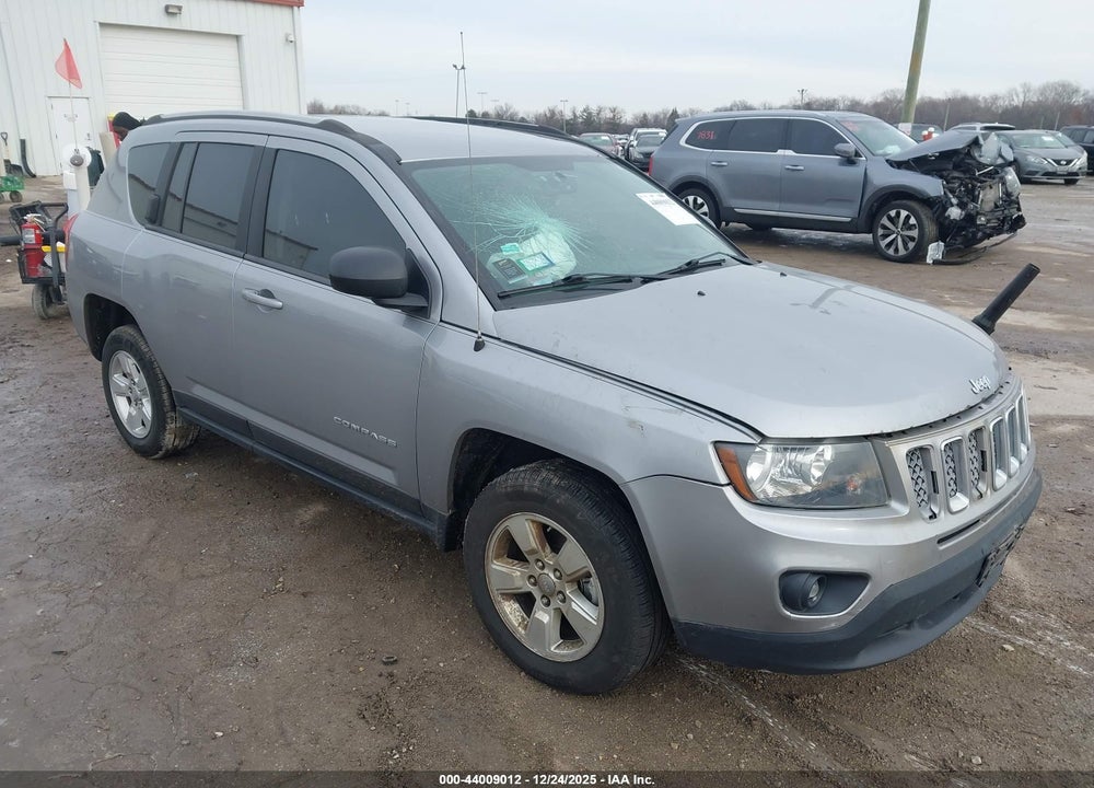 2017 JEEP COMPASS LATITUDE FWD VIN: 1C4NJCEB1HD206544