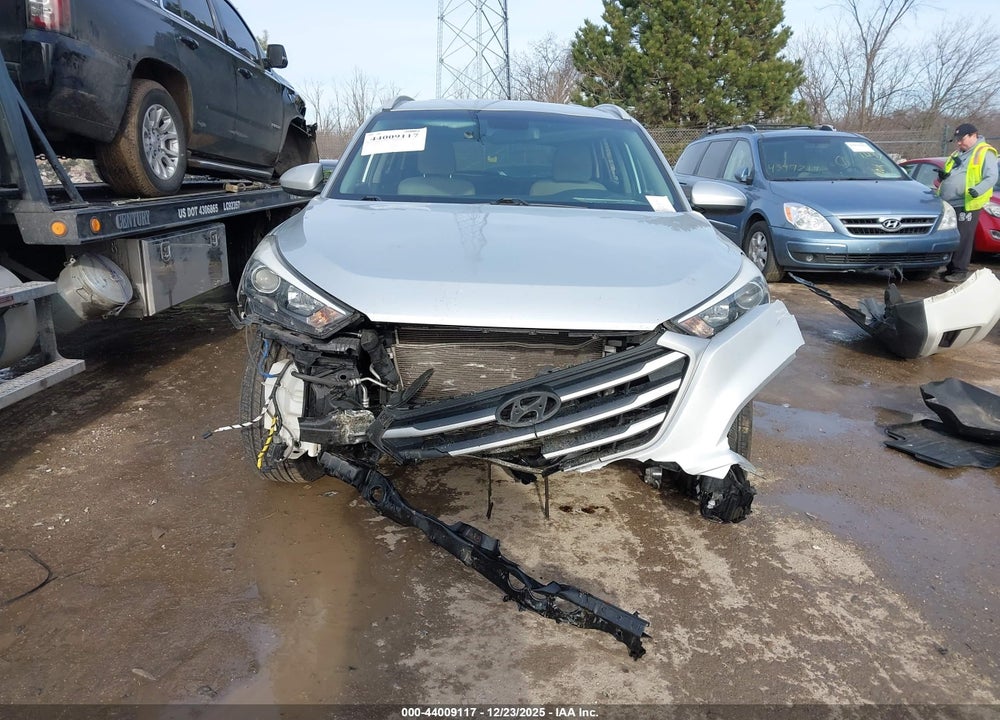 2018 HYUNDAI TUCSON SEL VIN: KM8J3CA41JU717009