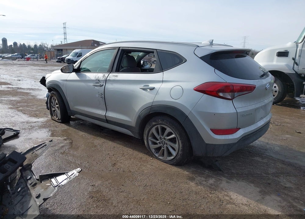 2018 HYUNDAI TUCSON SEL VIN: KM8J3CA41JU717009