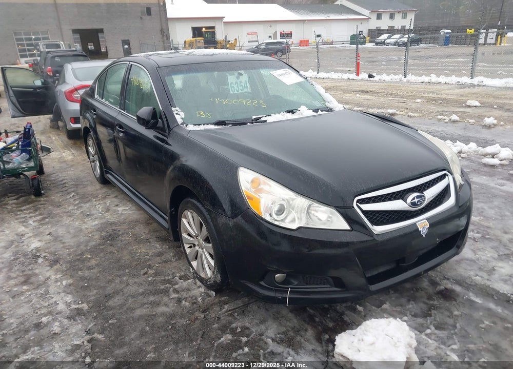 2010 SUBARU LEGACY 2.5I LIMITED VIN: 4S3BMBK60A3227067