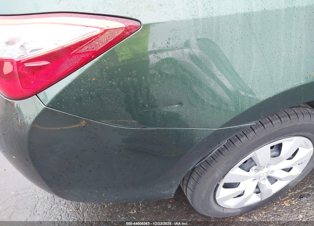 2014 TOYOTA COROLLA LE VIN: 5YFBURHE4EP163250