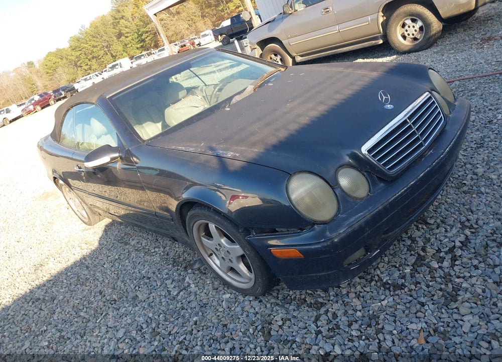 2000 MERCEDES-BENZ CLK 320 VIN: WDBLK65G1YT047045