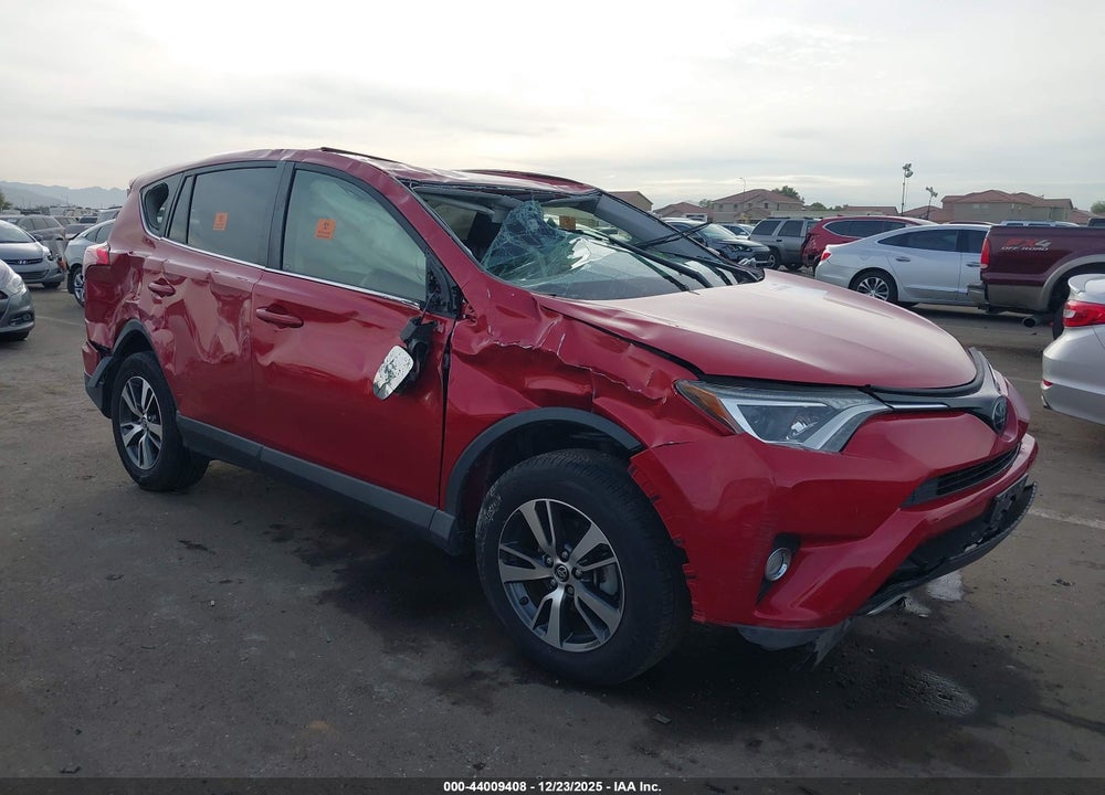 2017 TOYOTA RAV4 XLE VIN: JTMWFREV7HJ142854