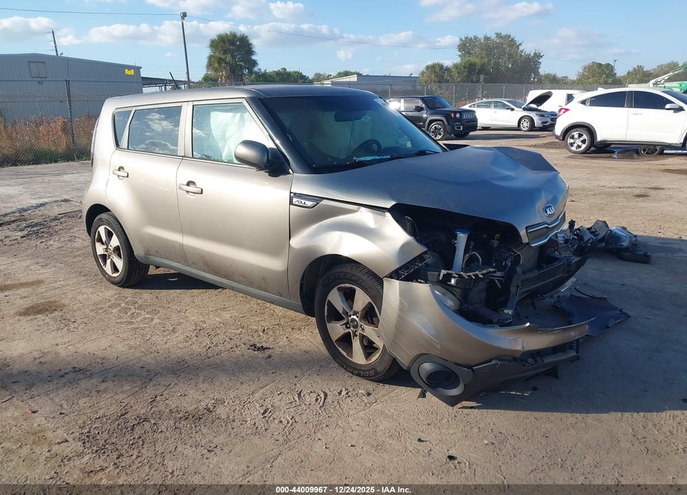 2018 KIA SOUL VIN: KNDJN2A28J7582780