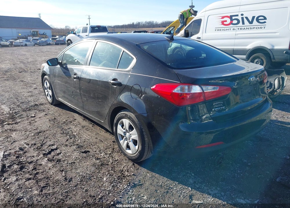 2015 KIA FORTE LX VIN: KNAFK4A68F5431452