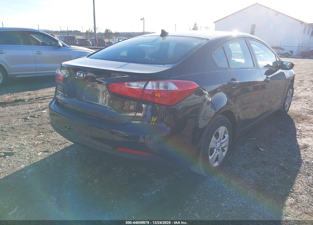 2015 KIA FORTE LX VIN: KNAFK4A68F5431452