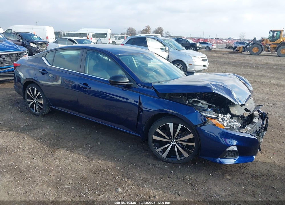 2022 NISSAN ALTIMA SR FWD VIN: 1N4BL4CV2NN364239