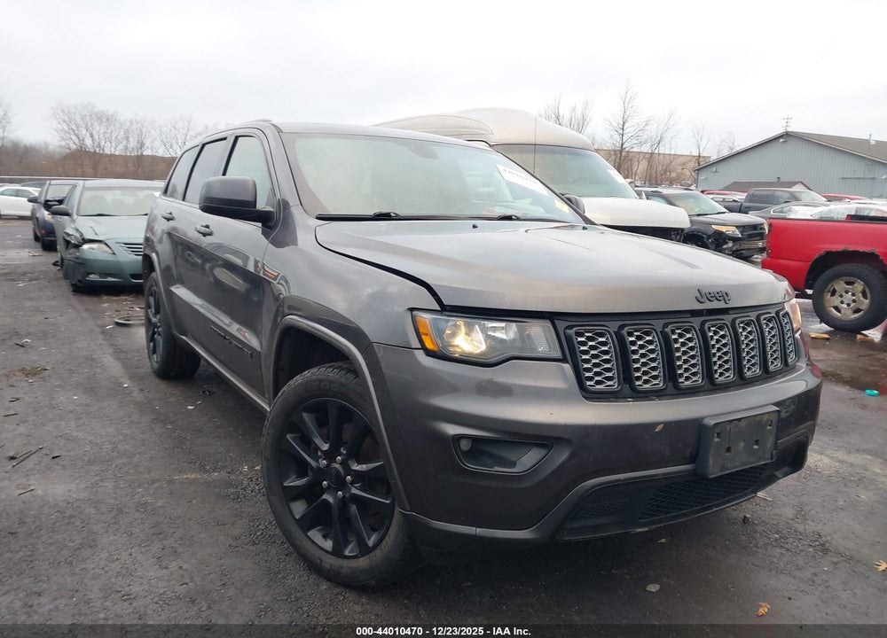 2017 JEEP GRAND CHEROKEE ALTITUDE 4X4 VIN: 1C4RJFAG9HC768475