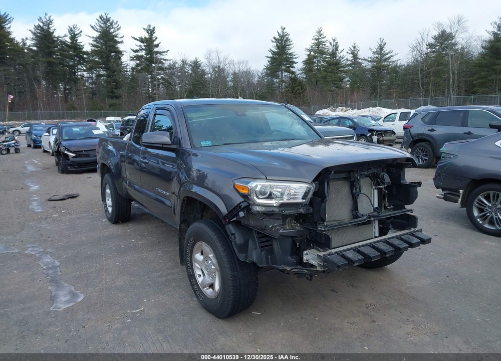 2018 TOYOTA TACOMA SR5 VIN: 5TFSX5EN1JX061209