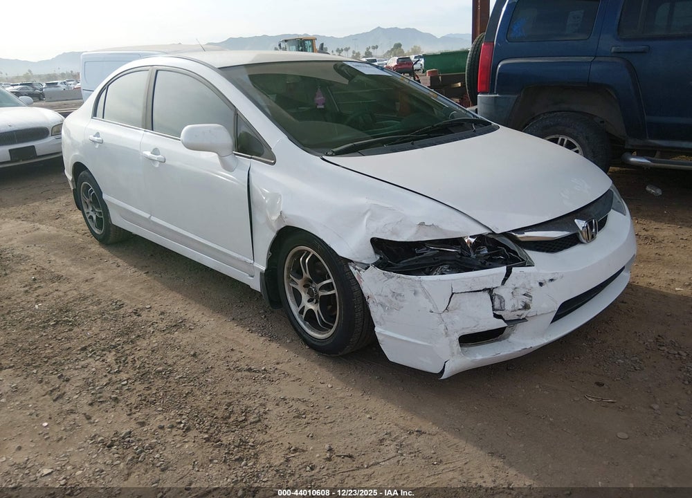 2010 HONDA CIVIC LX VIN: 19XFA1F50AE050065