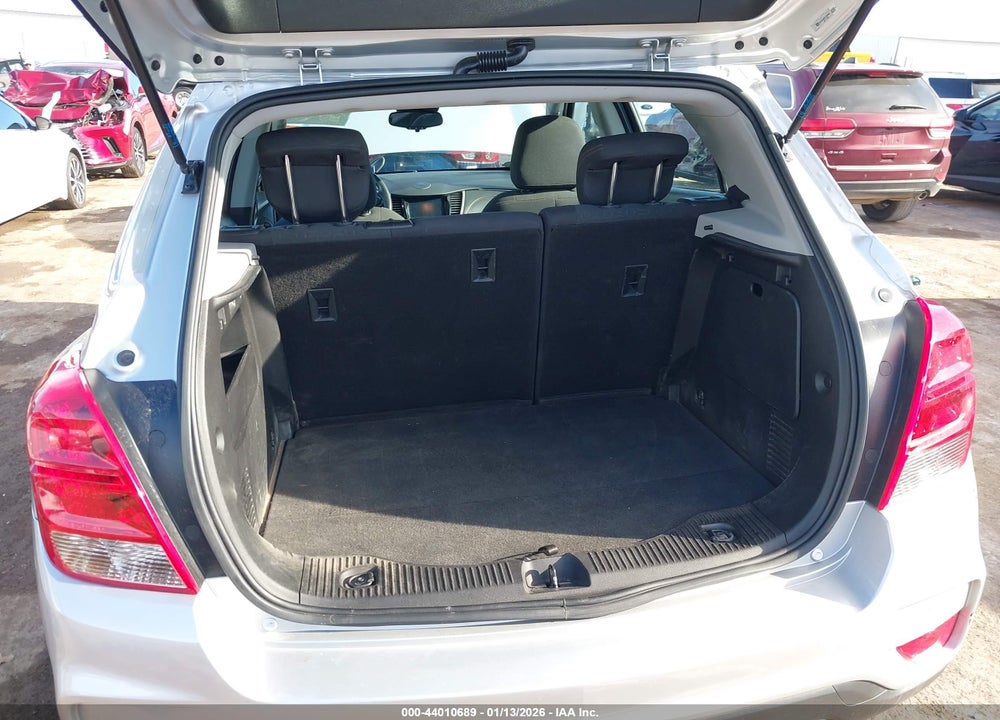 2017 CHEVROLET TRAX LS VIN: 3GNCJKSB8HL283208