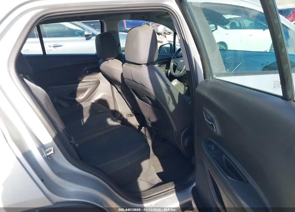 2017 CHEVROLET TRAX LS VIN: 3GNCJKSB8HL283208