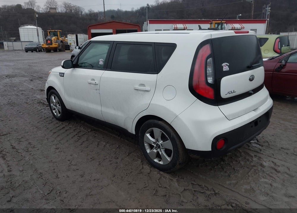 2018 KIA SOUL ! VIN: KNDJN2A29J7615513