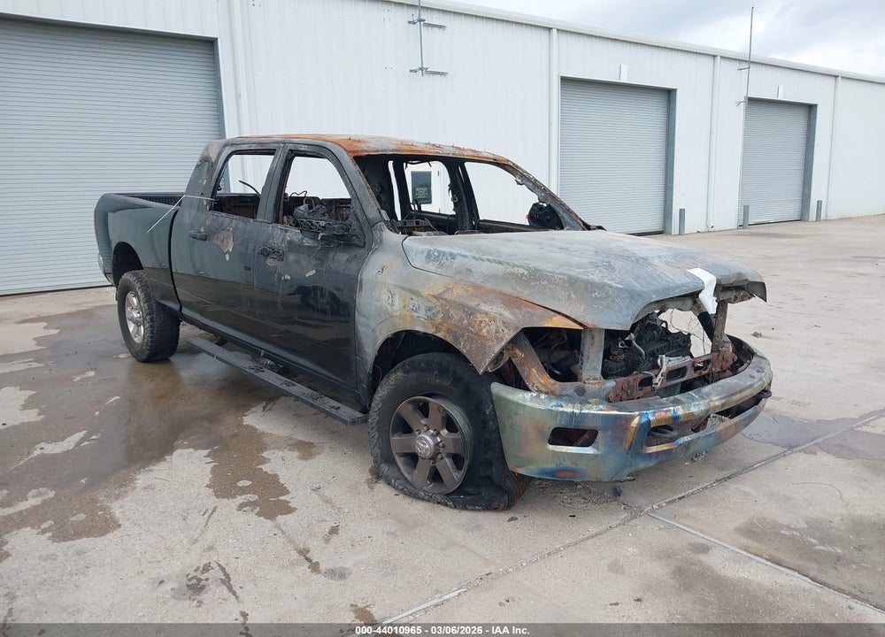 2015 RAM 2500 BIG HORN VIN: 3C6UR5ML3FG694784