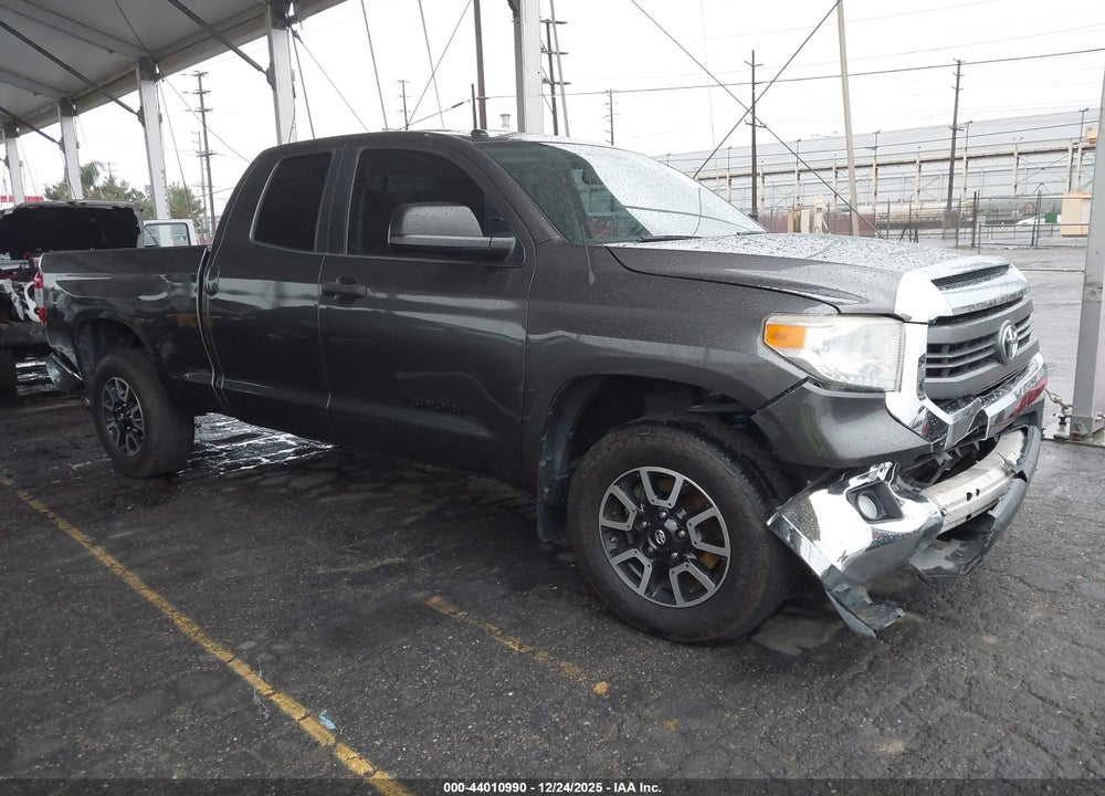 2015 TOYOTA TUNDRA SR5 5.7L V8 VIN: 5TFUY5F10FX479611