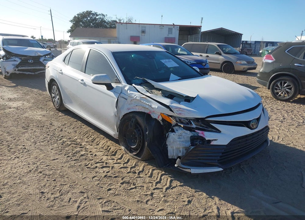 2021 TOYOTA CAMRY LE HYBRID VIN: 4T1C31AK2MU022702