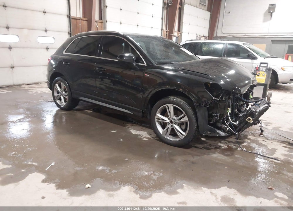 2019 AUDI Q3 2.0T S LINE PREMIUM VIN: WA1EECF39K1069660