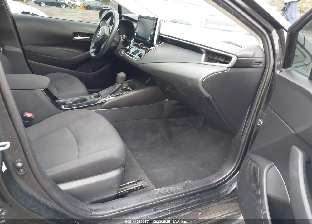 2021 TOYOTA COROLLA LE VIN: 5YFEPMAE2MP207665
