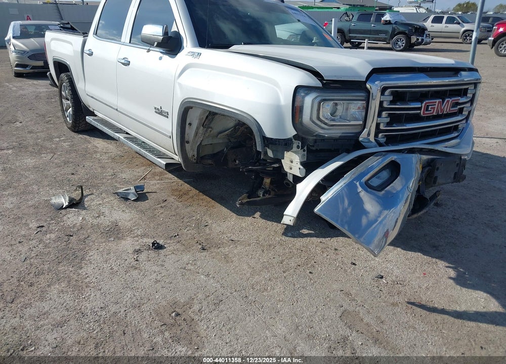 2018 GMC SIERRA 1500 SLT VIN: 3GTU2NEC3JG167316