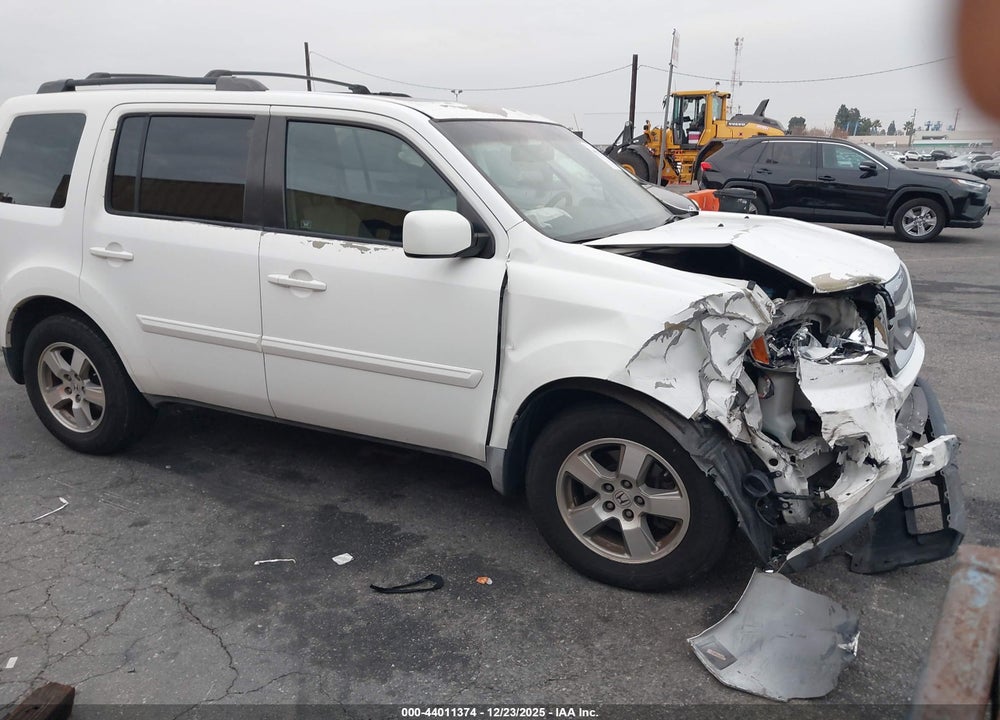 2010 HONDA PILOT EX-L VIN: 5FNYF3H54AB001075
