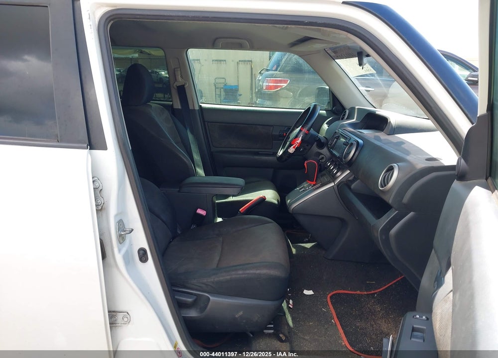 2013 SCION XB 10 SERIES VIN: JTLZE4FE5DJ036953