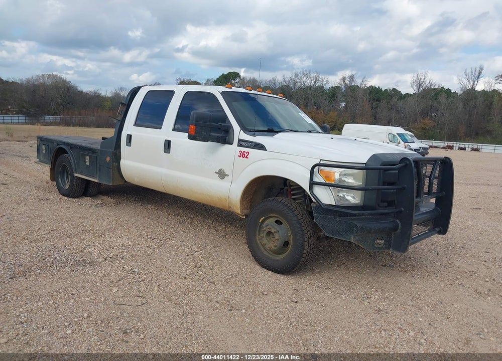 2014 FORD F-350 CHASSIS XL VIN: 1FD8W3HTXEEB76769